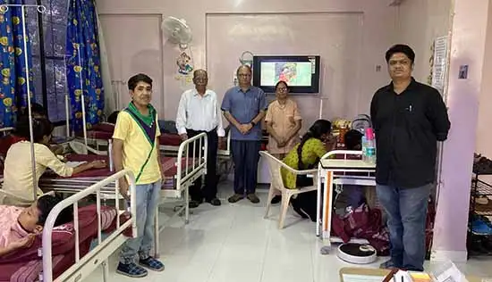 (L to R) Gaurav Thakkar, Dr. R. V. Kulkarni, Milind Sathe, Sister Yasmin Malik, Dr. Abhijeet Jagtrap