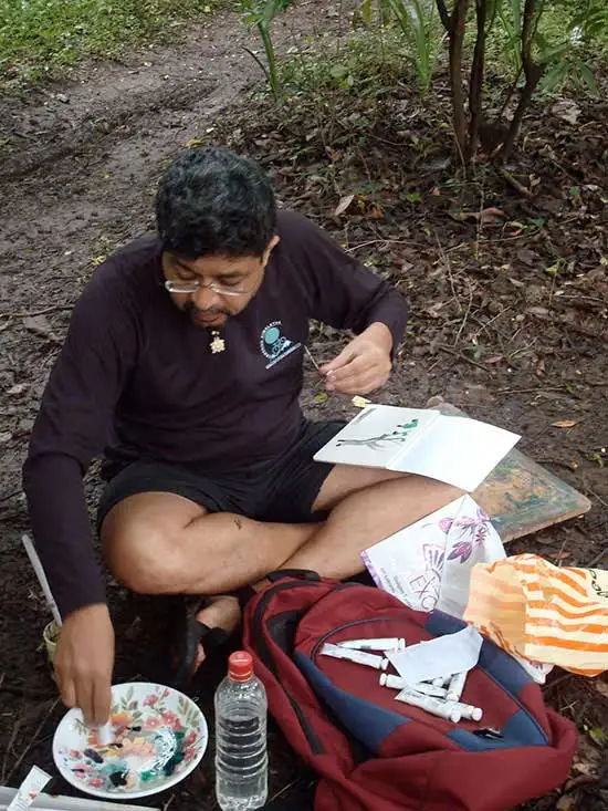 rider doing sketching at Pune university campus