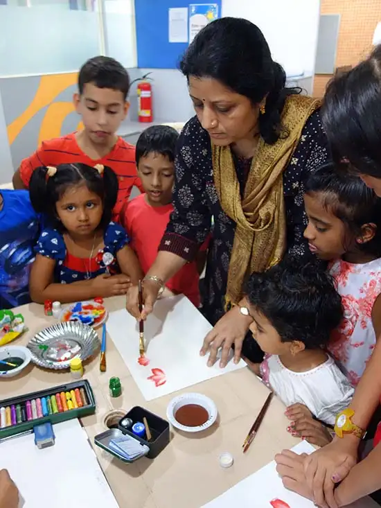 Chitra Vaidya demonstating techniques of painting