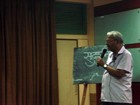 Prof. Babu Udupi talks with students 1