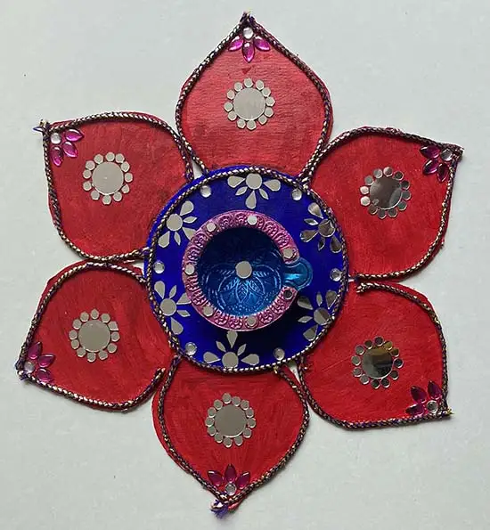 Flower Panati (फ्लॉवर पणती) created by students from School for Hearing and Speech Impaired