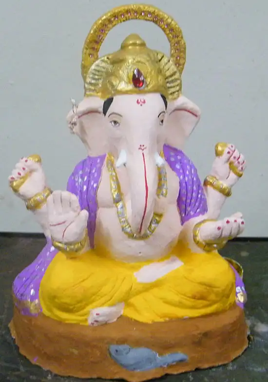 assorted image of Eco-friendly Ganesh idols created by participants