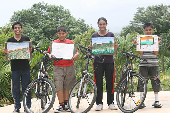 paintings by cycle riders at Independence Day Cycle ride