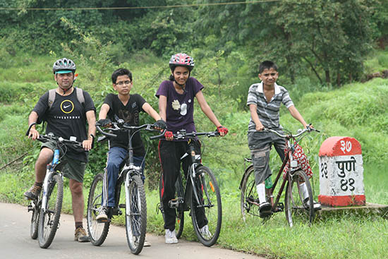 Independence Day cycle ride as part of Art of Cycling