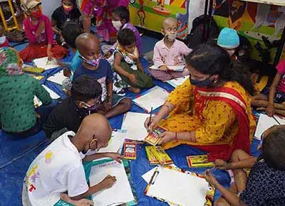 Art workshop for children with cancer