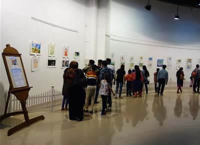 Khula Aasmaan art exhibition at Nehru Centre Art Gallery, Worli, Mumbai (2017)