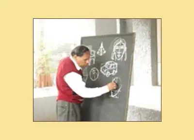 Pencil sketching workshop with Shri. Ramkrishna D. Kamble