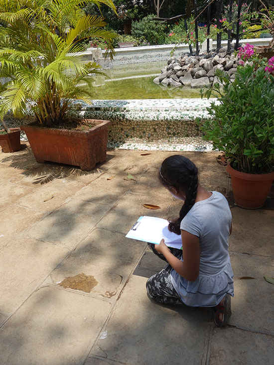 Outdoor sketching workshop for children 8