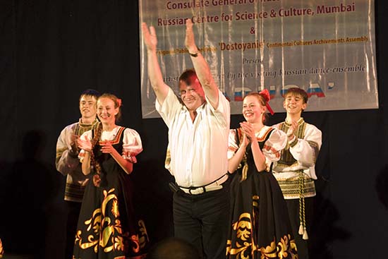 Rainbow, Russian folk dance performance