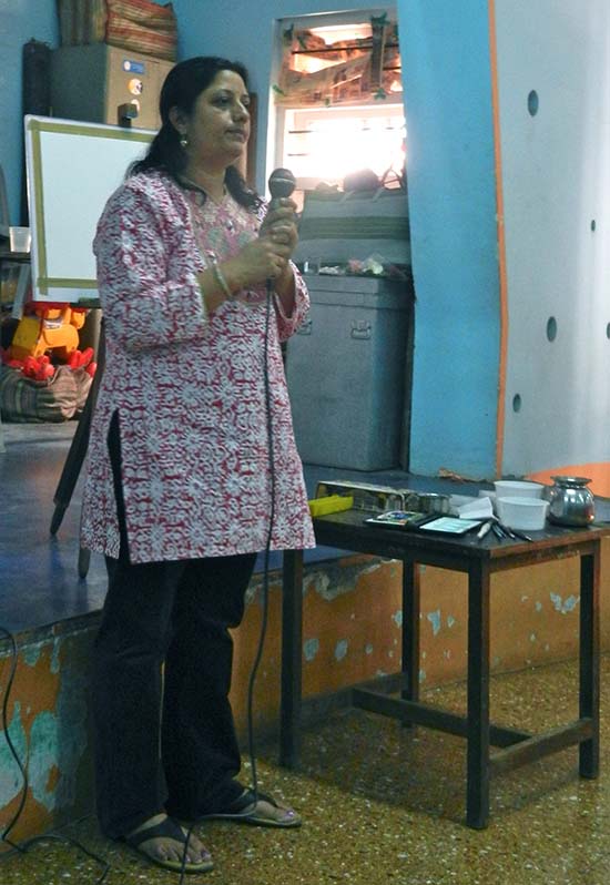 Watercolour painting demonstration by artist Chitra Vaidya at Madhavrao Bhagwat High School, Vile Parle, Mumbai