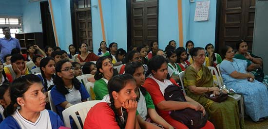 Teachers & Students from Madhavrao Bhagwat High School looking at demonstration