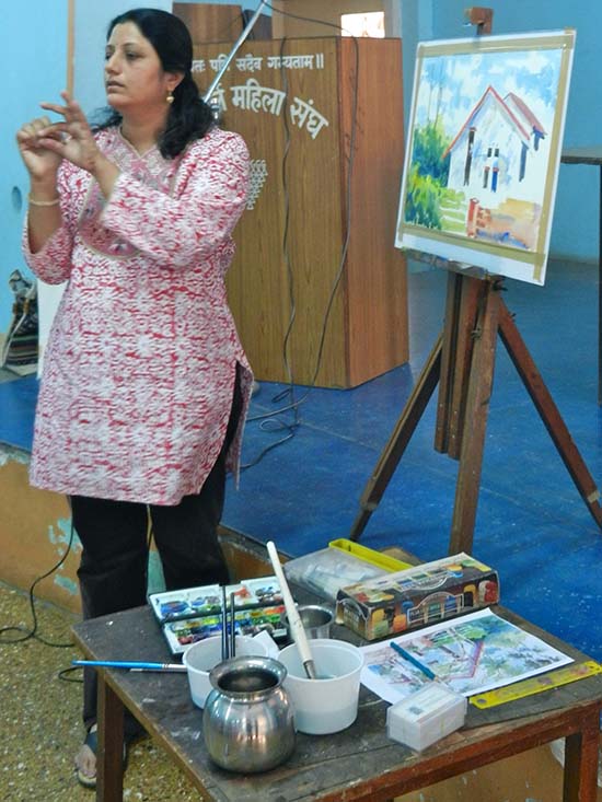 Chitra Vaidya demonstrating watercolour painting 3